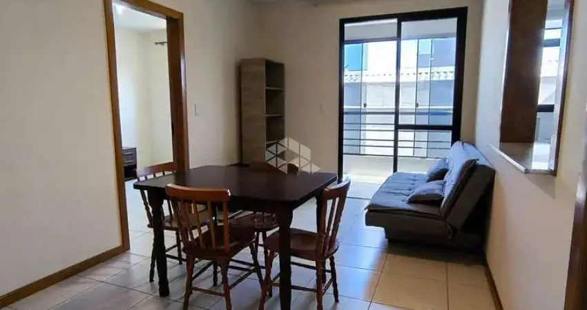 Apartamento de 1 quarto com vaga de garagem semi-mobiliado à venda no centro de Santa Maria