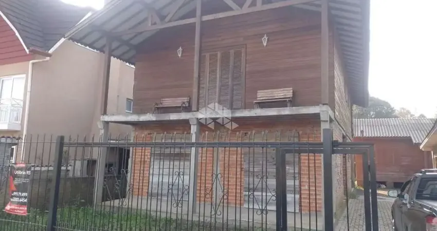3 casas, terreno 896m² bairro santa terezinha , apenas 1.000 metros da catedral de pedras