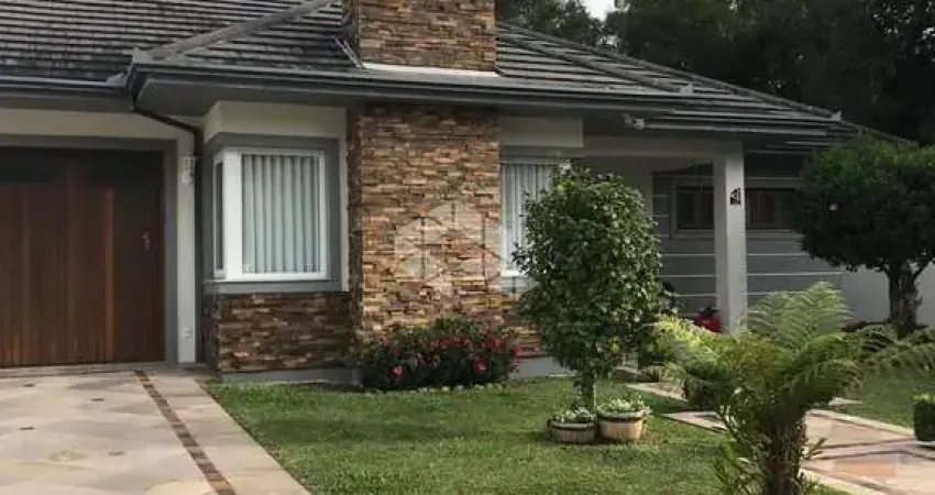 Casa com 3 quartos à venda na Estremosa, 10, Carniel, Gramado