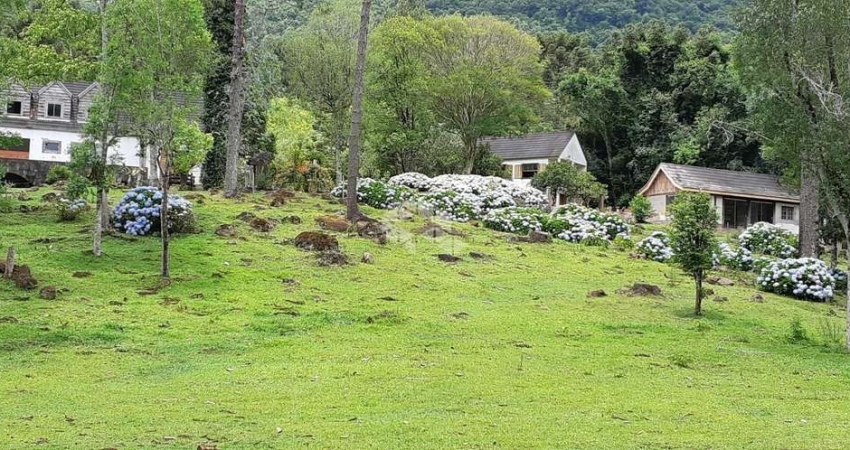 Sítio à venda na Linha Araripe, Gramado - Casa com 2 quartos e 180m² de área construída.