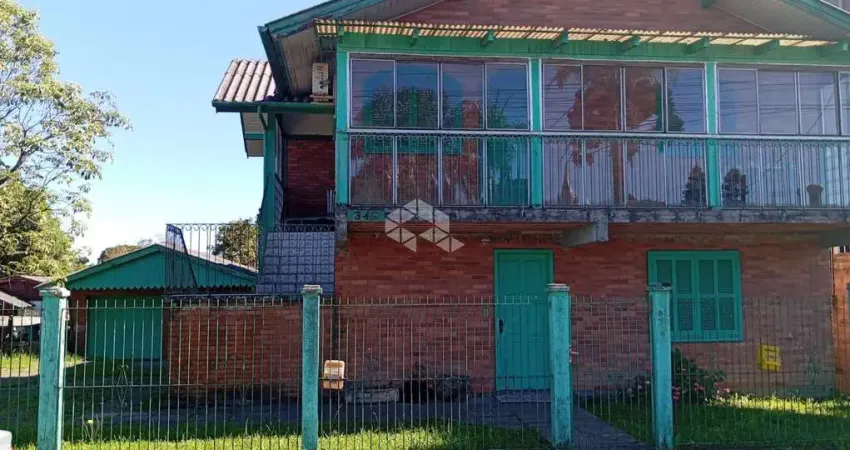 casa  72 m², 6 dormitórios, sendo suite, localizada no bairro luiza