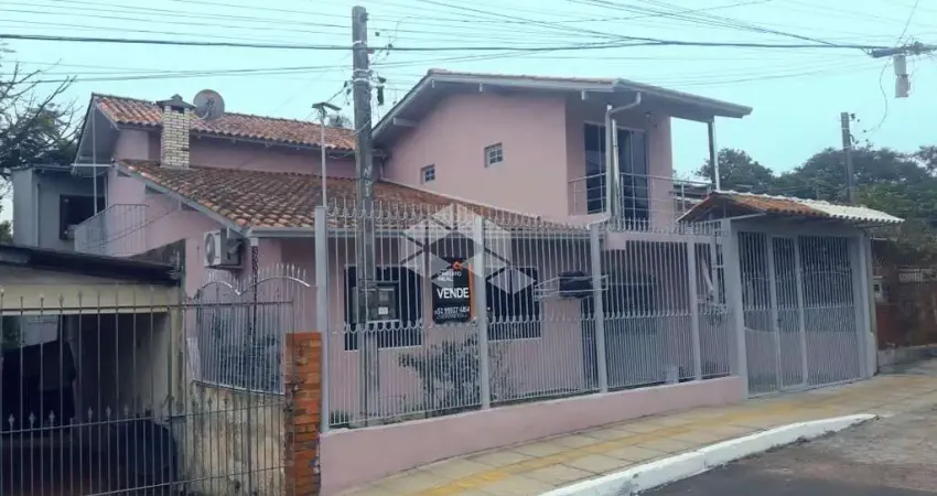 Casa com 5 quartos à venda na Rua Borges de Medeiros, 61, Jardim Planalto, Esteio