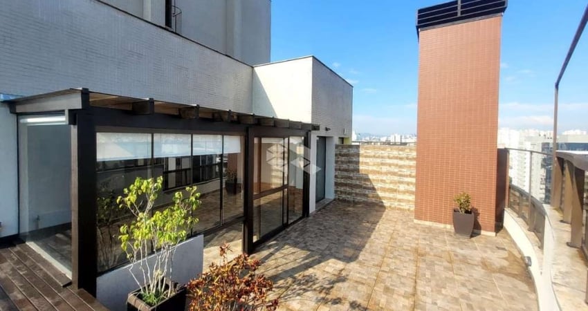 Cobertura com 3 dormitórios / 1 suíte / 3 vagas / piscina / churrasqueira / lareira