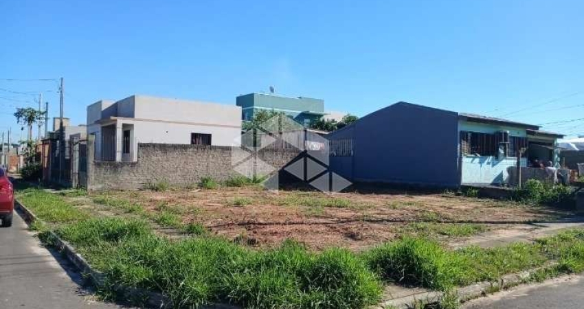 Casa com Quarto Cozinha e 2 Vagas de Garagem