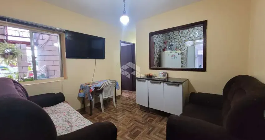 Apto.2 dorm. em condomínio ,   com garagem  fechado e mezanino!