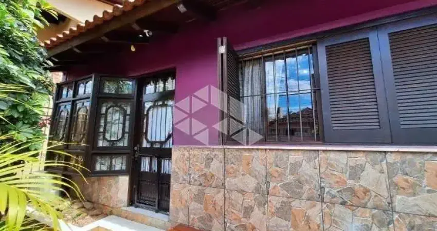 Casa 3 quartos, 3 banheiros no Centro de Canoas por R$ 760.000