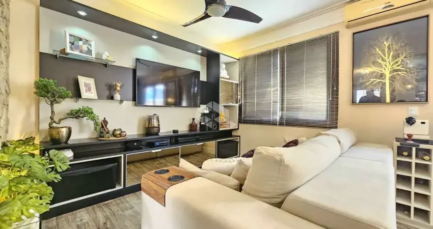 Casa de 3 dormitórios com suíte e piscina no bairro em condomínio fechado ao lado do park shopping