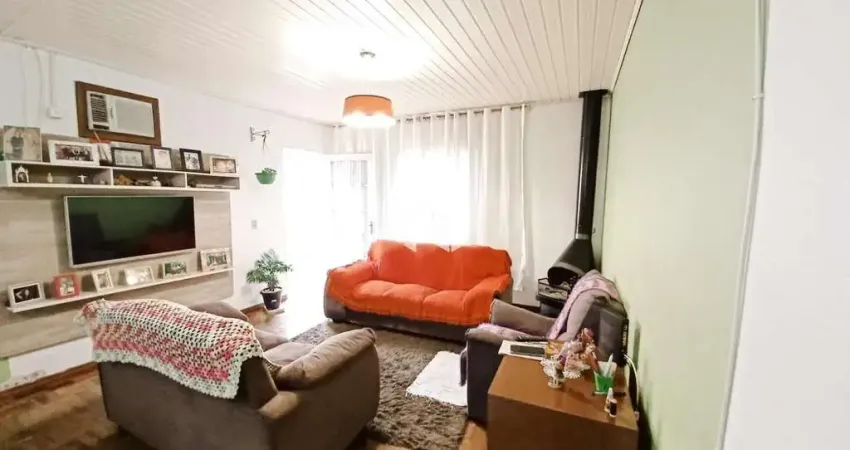 Terreno 11x55 com 2 casas de 2 dormitórios, vaga garagem 5 carros Proximo Park Shopping  e mercados