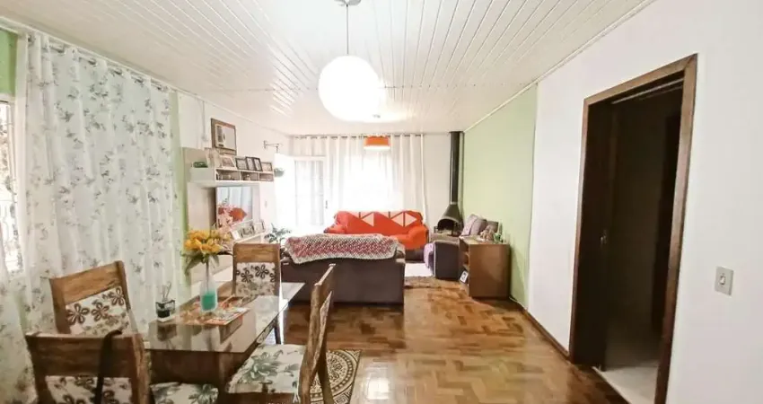 Terreno 11x55 com 2 casas de 2 dormitórios, vaga garagem 5 carros Proximo Park Shopping  e mercados