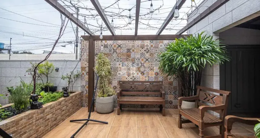 Casa Térrea, com 3 dormitórios, 1 suíte, semi-mobiliado, 2 vagas de garagem coberta, churrasqueira e jardim. Esta casa está à venda no bairro São Luís