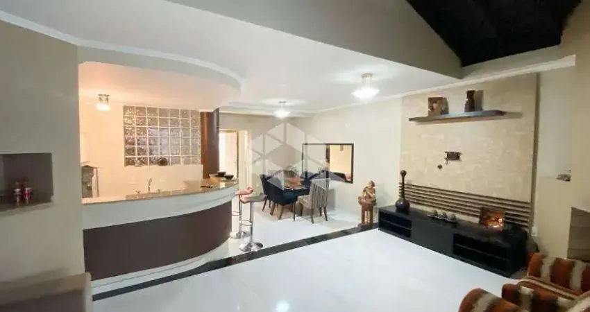Casa Sobrado 4 dormitórios, suíte, closet, sótão, lareira, churrasqueira, piscina e 3 vagas, bairro Marechal Rondon, Canoas. Aceita FGTS,Financiamento
