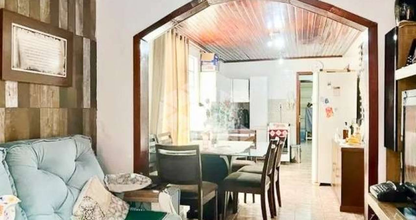 Casa 3 Dormitórios 120m², 2 Vagas garagem, Pátio amplo, churrasqueira, próximo PARKSHOPPING,  Estância Velha, Canoas, ACEITA FINANCIAMENTO