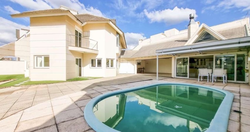 Casa 4 dormitórios, 3 suítes, piscina, garagem ampla, Moinhos de Vento - Canoas, mobiliada com eletros completa, Aceita Financiamento