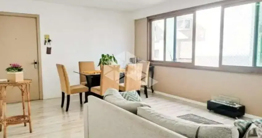 Apartamento 03 amplos dorm semimobiliado, sacada e vista panorâmica, Centro São Leopoldo, vaga coberta, elevador, piscina. Aceita financiamento /FGTS