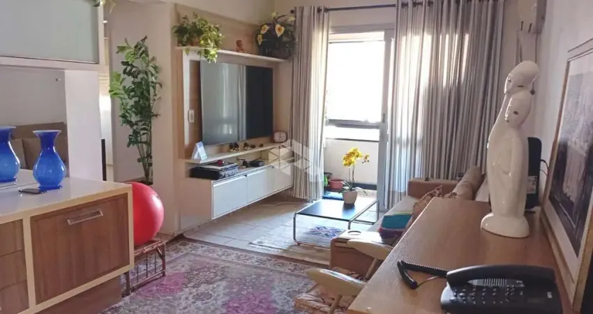 Apartamento  2 dormitório no Centro com sacada, elevador e portaria 24h - Financia e aceita FGTS.
