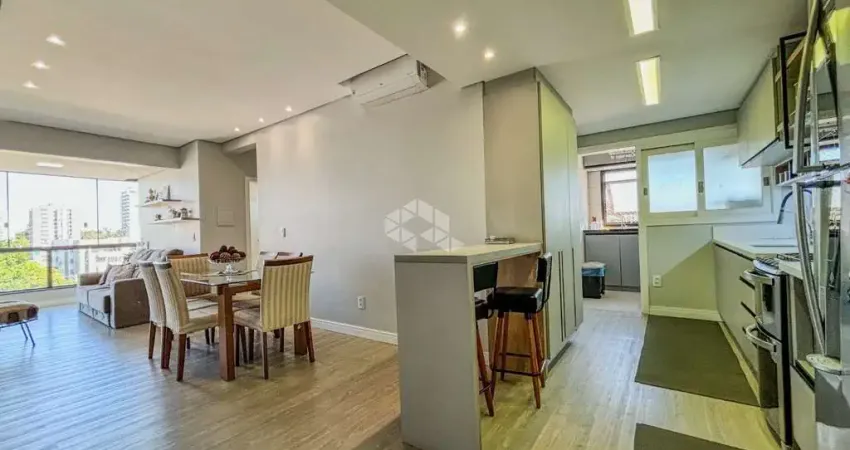 Cobertura duplex semimobiliada, 2 dormitórios, suíte, sacada, churrasqueira, piscina aquecida, elevador, 3 vagas, Novo Hamburgo
