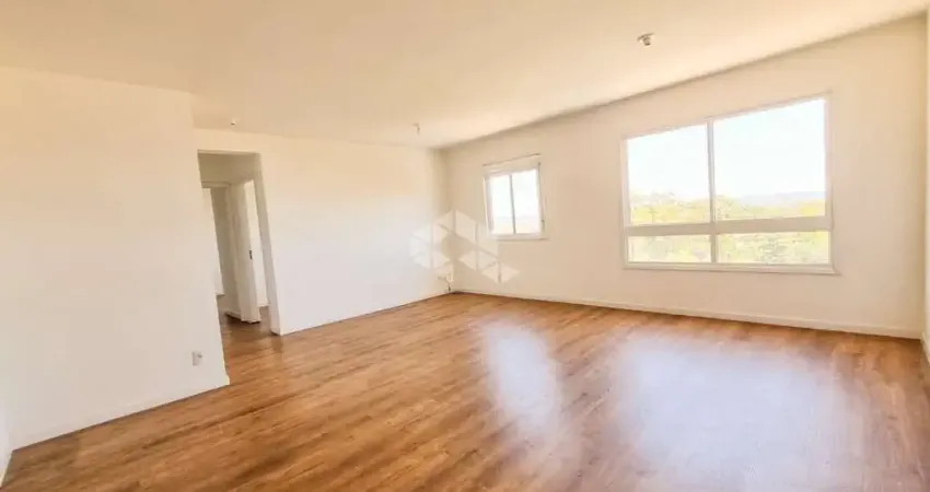 Apartamento andar alto, vista livre com 3 dormitórios transformados em 2 sendo 1 suíte, churrasqueira e 1 vaga de garagem coberta.