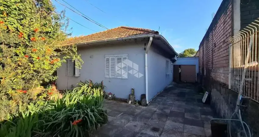 Casa 2 quartos 01 banheiro 01 vaga Bairro Niteroi Canoas