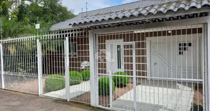 Casa com 5 dormitorios bairro centro Canoas
