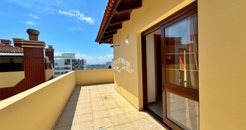 Apartamento 2 dormitórios, cobertura, lareira, 3 quadras do mar no bairro Zona Nova, Capão da Canoa