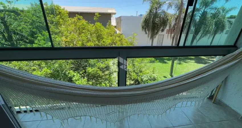 Duplex, 2 dormitórios, 2 suítes no centro de Xangri-lá