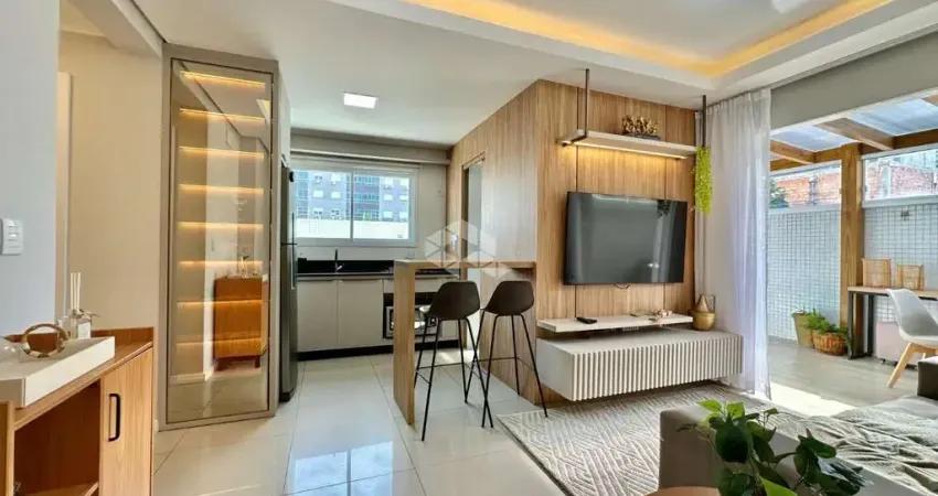 Apartamento 02 dormitórios, 01 suíte, 115 m², mobiliado e decorado, amplo terraço em U, Capão da Canoa