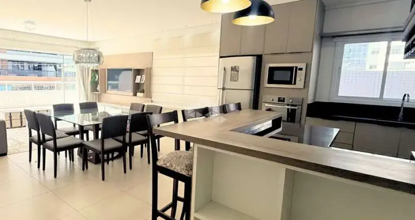 Apartamento à venda no Navegantes, Capão da Canoa com 3 quartos (1 suíte), terraço privativo, box duplo e infraestrutura completa.