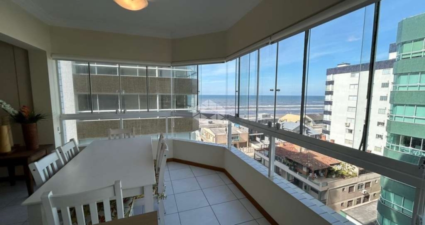 Apartamento à venda na Zona Nova, Capão da Canoa com 3 quartos (1 suíte), frente mar, mobiliado e box duplo