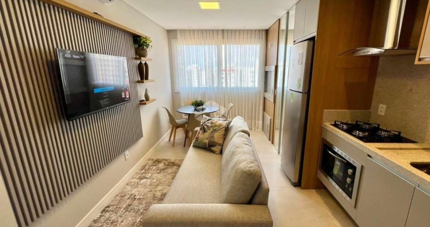 Apartamento à venda em Capão da Canoa com 2 quartos (1 suíte), alto padrão a 190 metros da Beira-Mar