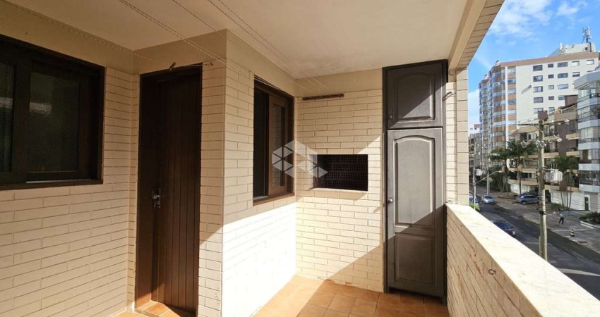 Apartamento 02 dormitórios, suíte + dep. empregada na cidade Capão da Canoa