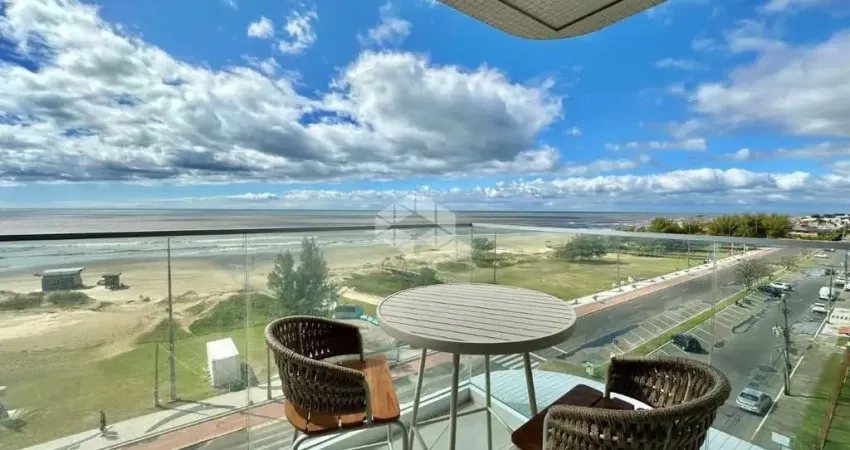 Apatamento com 220 m² privativos, 04 suites de frente para o mar, infra completa, 1 apartamento por andar, no bairro navegantes, em capão da canoa rs