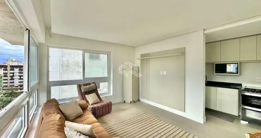 Apartamento mobiliado, 3 dormitórios, 2 vagas para carro, no bairro zona nova, capão da canoa/rs.