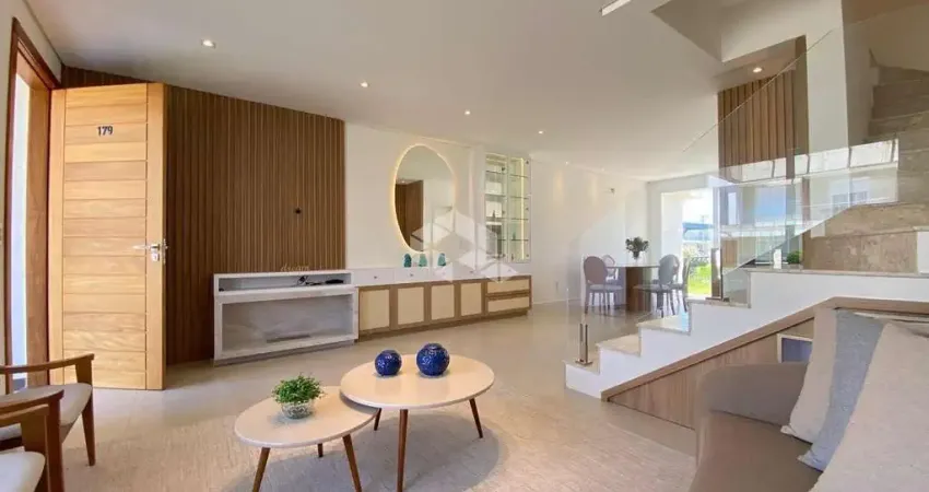 Casa Sobrado Condomínio 03 quartos/dormitórios,(sendo 1 suíte), mobiliado, 2 vagas, Capão da Canoa/RS