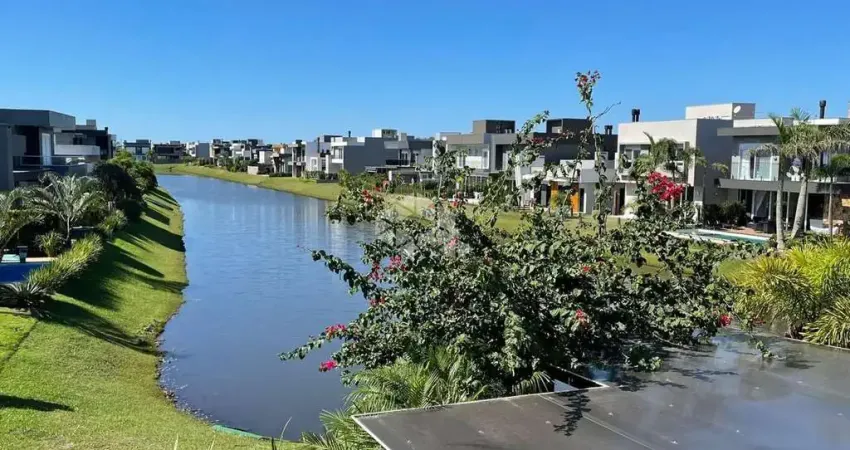 Sobrado 4 suítes mobiliado e decorado no condomínio capão ilhas resort