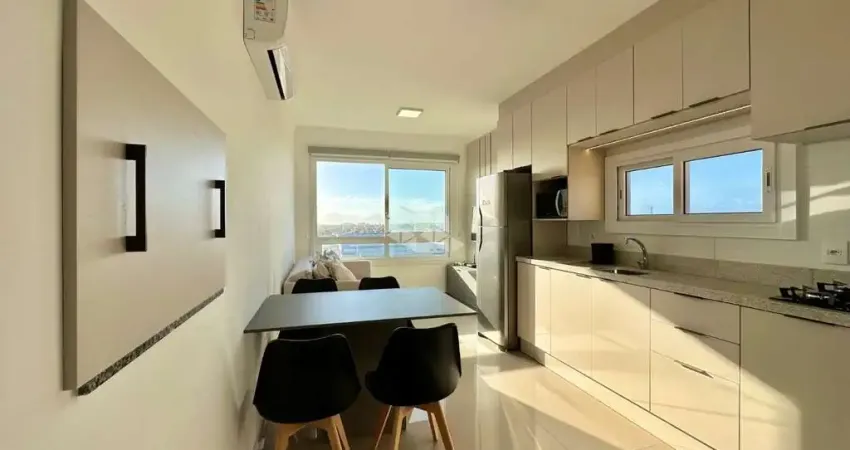 Apartamento de 1 dormitório com box/vaga de garagem mobiliado e decorado no bairro zona nova em capão da canoa