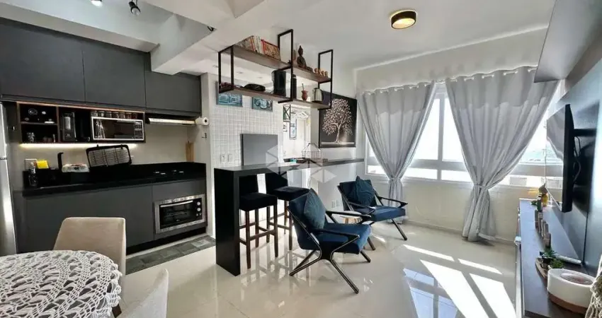 Apartamento com 2 suítes + lavabo, mobiliado e decorado com vista para o mar e com box/vaga de garagem na zona nova em capão da canoa