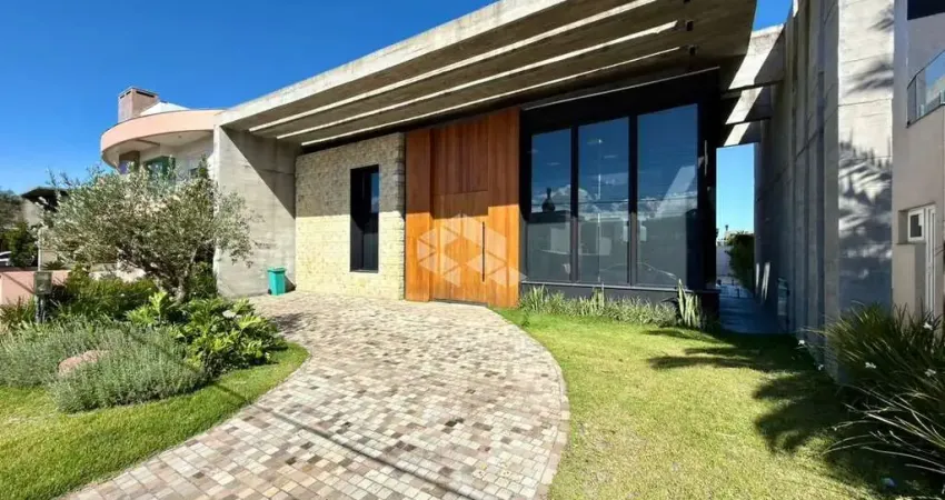 Casa de 4dormitórios/suítes mobiliada e decorada no condomínio fechado velas da marina em capão da canoa