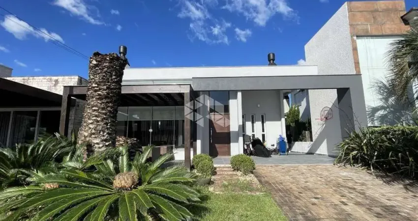 Casa térrea 3 suítes mobiliada e decorada no condomínio fechado Condado de Capão em Capão da Canoa