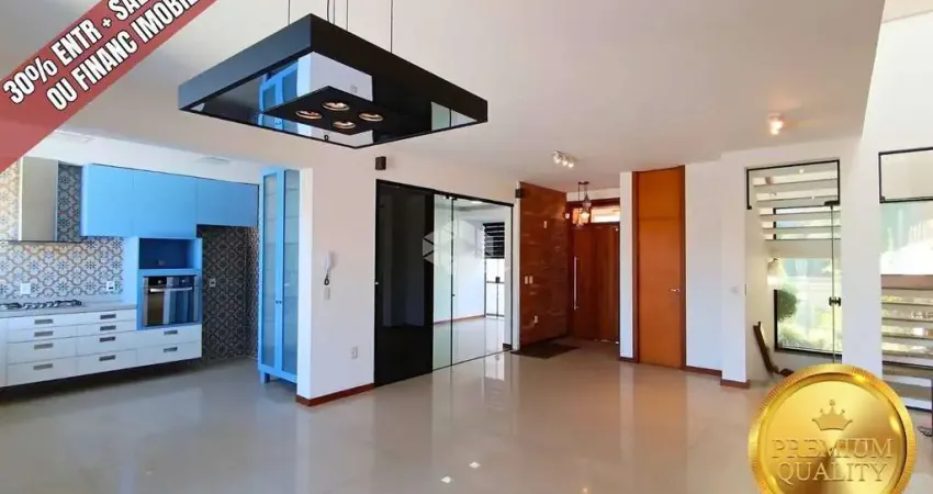 FINAC EM ATÉ 70 MESES DIRETO. MELHOR DO BAIRRO! 320m² PRIV, LIVING 3 AMBIENTES, COZINHA INTEGRADA, ESCRITÓRIO, 2 SUÍTES E 6 VAGAS COBERTAS.