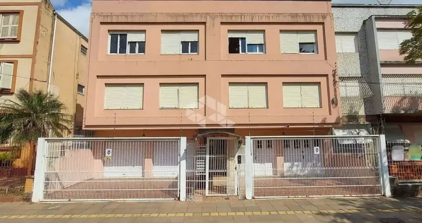 Apartamento 3 dormitórios, 1 suíte e garagem, no Menino Deus próximo ao Praia de Belas