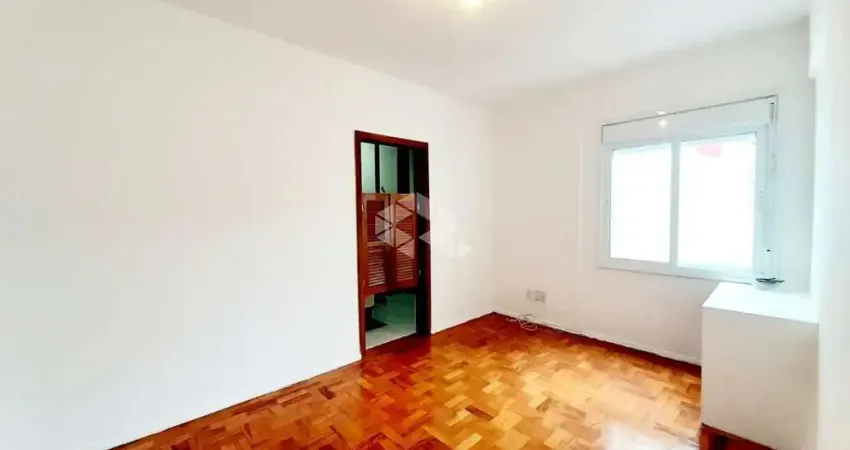 APARTAMENTO DESOCUPADO À VENDA, LOCALIZADO NA RUA DOS ANDRADAS, A 2 QUADRAS DO GASÔMETRO, COM 1 DORMITÓRIO. PRÉDIO COM ELEVADOR.