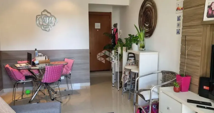 Apartamento com 2 quartos e 58m² à venda em Jardim Carvalho, Porto Alegre.