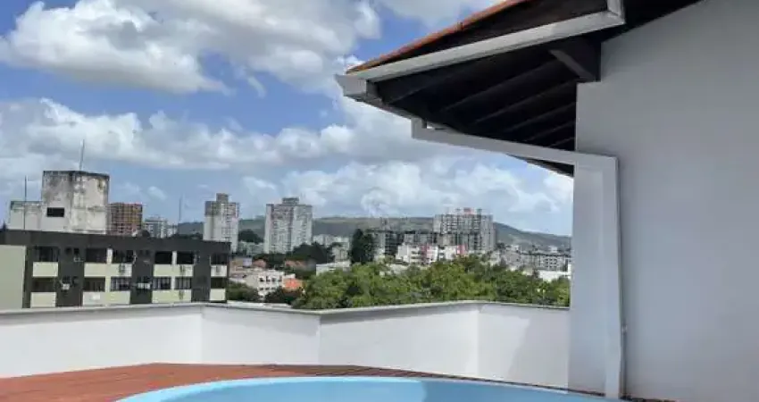 Cobertura com 3 dormitórios  sendo 01 suite e 1 vaga de garagem  no bairro Cristo Redentor