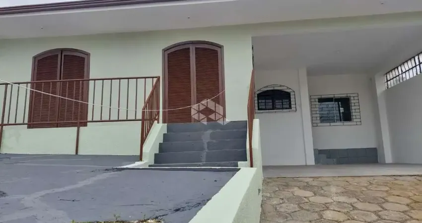 Casa com 3 quartos e 1 SUITE á venda por R$ 399.000,00 no bairro Osasco, Colombo-PR.