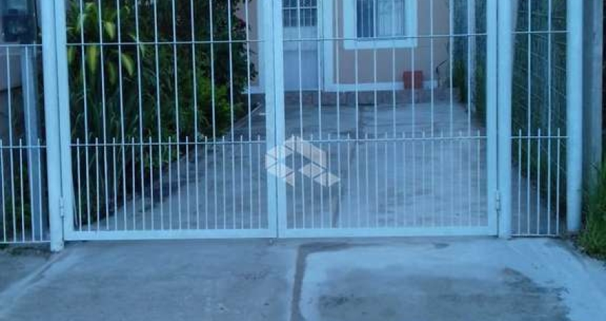 Casa em Condomínio com 2 domitorios.
