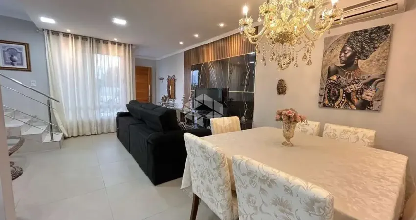 Casa com 3 Quartos (2 Suítes), Piscina e Fino Acabamento na Hípica - Próxima ao Zaffari!