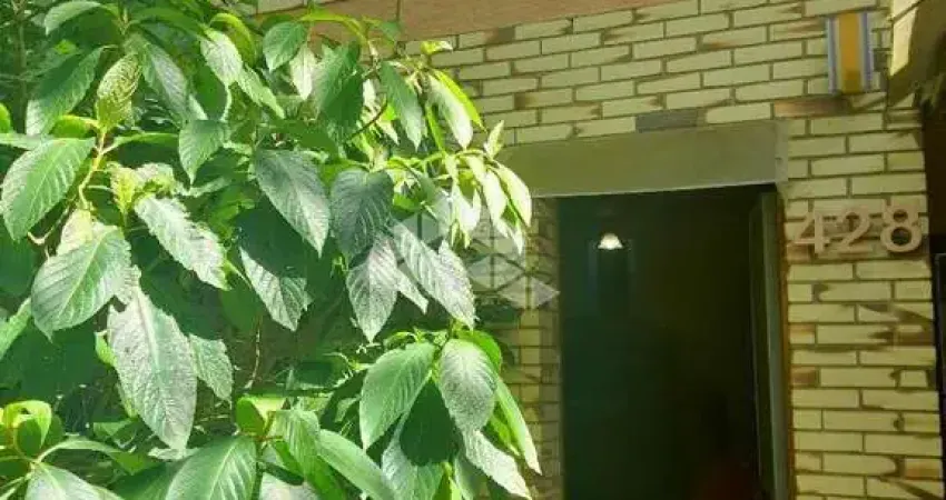 Casa com 4 quartos à venda na Avenida Taquara, 426, Petrópolis, Porto Alegre