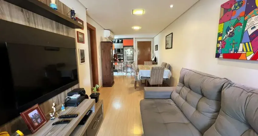 Apartamento Semimobiliado a venda de 03 dormitórios com suite no Bairro Pio X em Caxias do sul