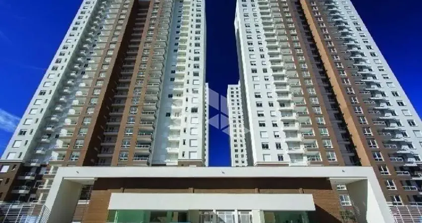 Apartamento à venda com três quartos, uma suíte, com duas vagas de garagem.