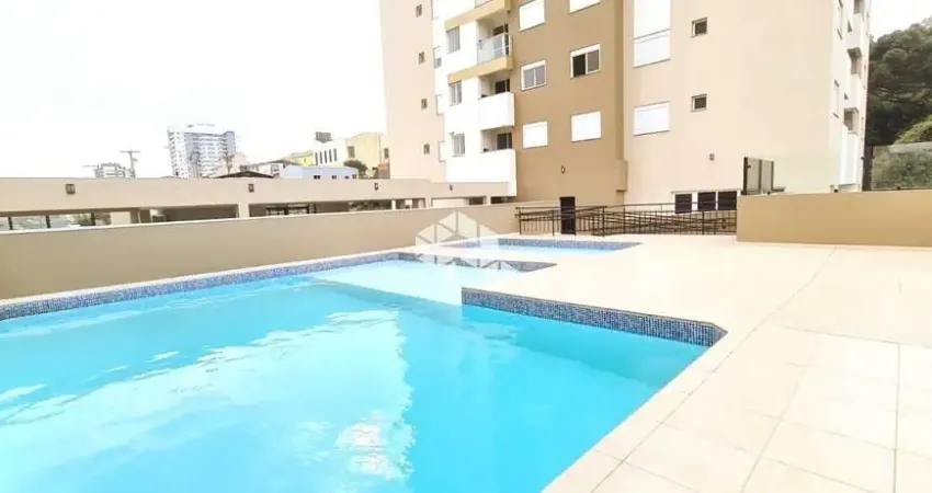 Apto  02 dormitórios em Condomínio Clube no bairro Panazzolo, Caxias do Sul